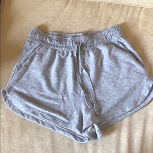 Cute light grey shorts
